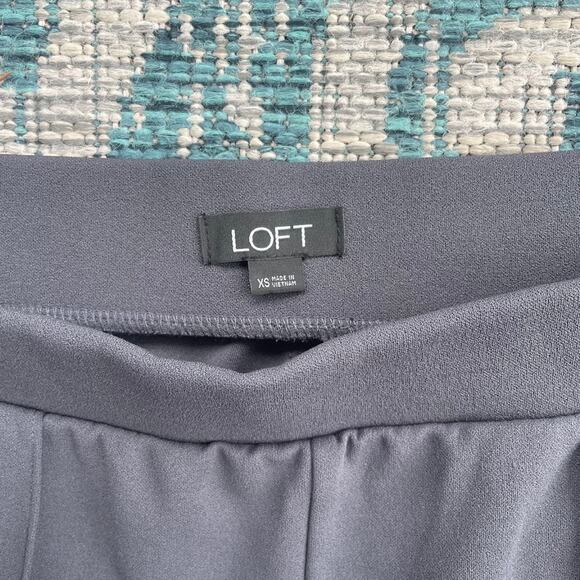 LOFT Seasonless Stretch Double Pleat Taper Pants in‎ Heather - Picture 2 of 10